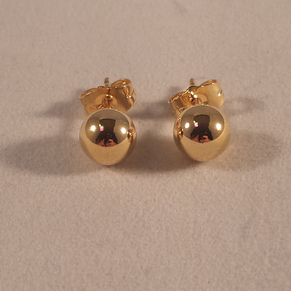 18K Yellow Gold Filled Smooth Round Ball Stud Earrings 8mm Classic Gorgeous Gift - Picture 2 of 3